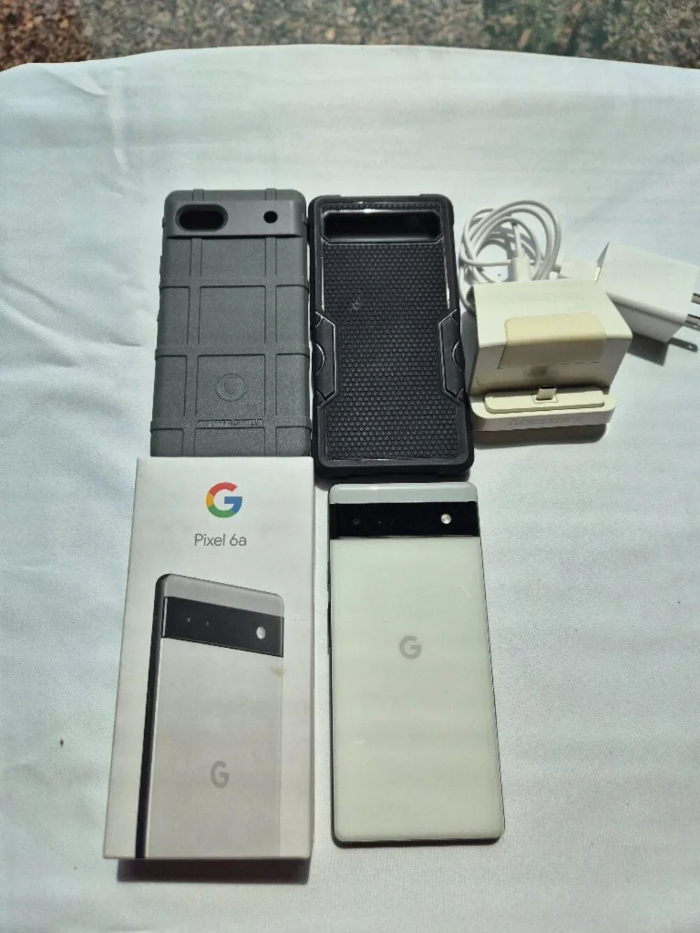 Lightly Used Google Pixel 6a 128GB Chalk (White) Factory Unlocked - Picture 1 of 13